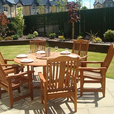 Villa Ardmullen 4 Bed Detached Holiday - Walnut